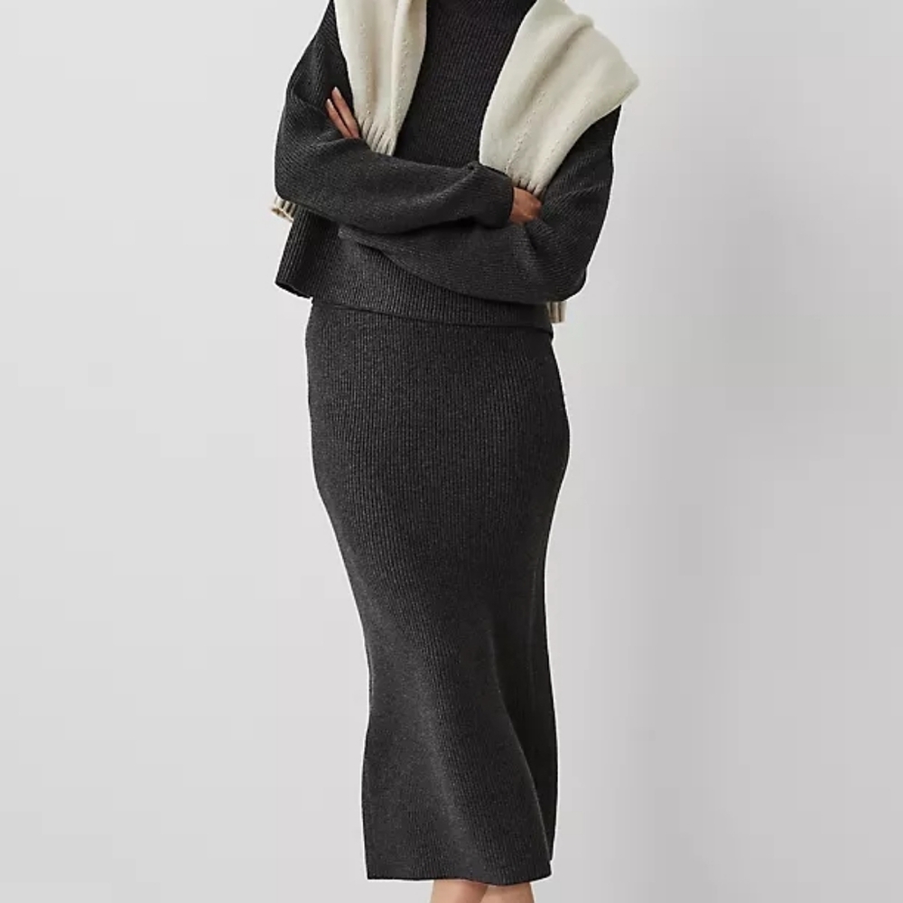 NWT - Ann Taylor Ribbed Midi Sweater Skirt "Heathered Onyx" - Size L